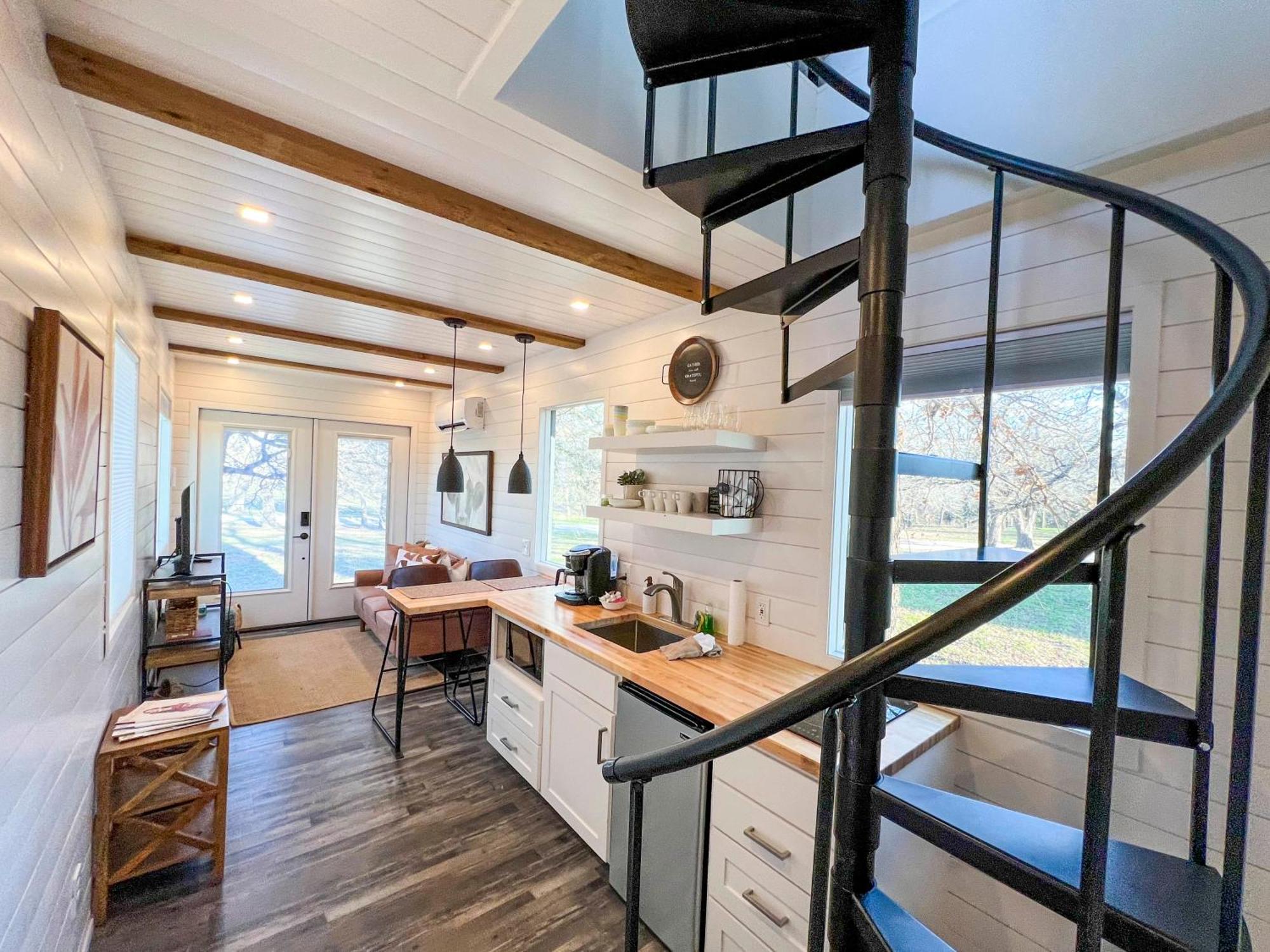 New The Flagship 2 Story Container Home Waco Exterior foto
